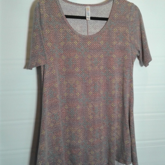 LuLaRoe Tops - LulaRoe short sleeve top